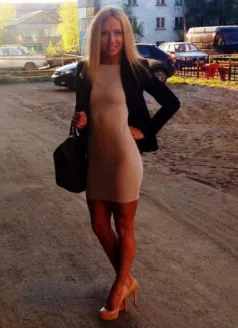  Люси, 23, 